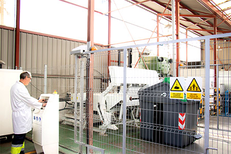 side-loading-containers-bins-quality-CONTENUR